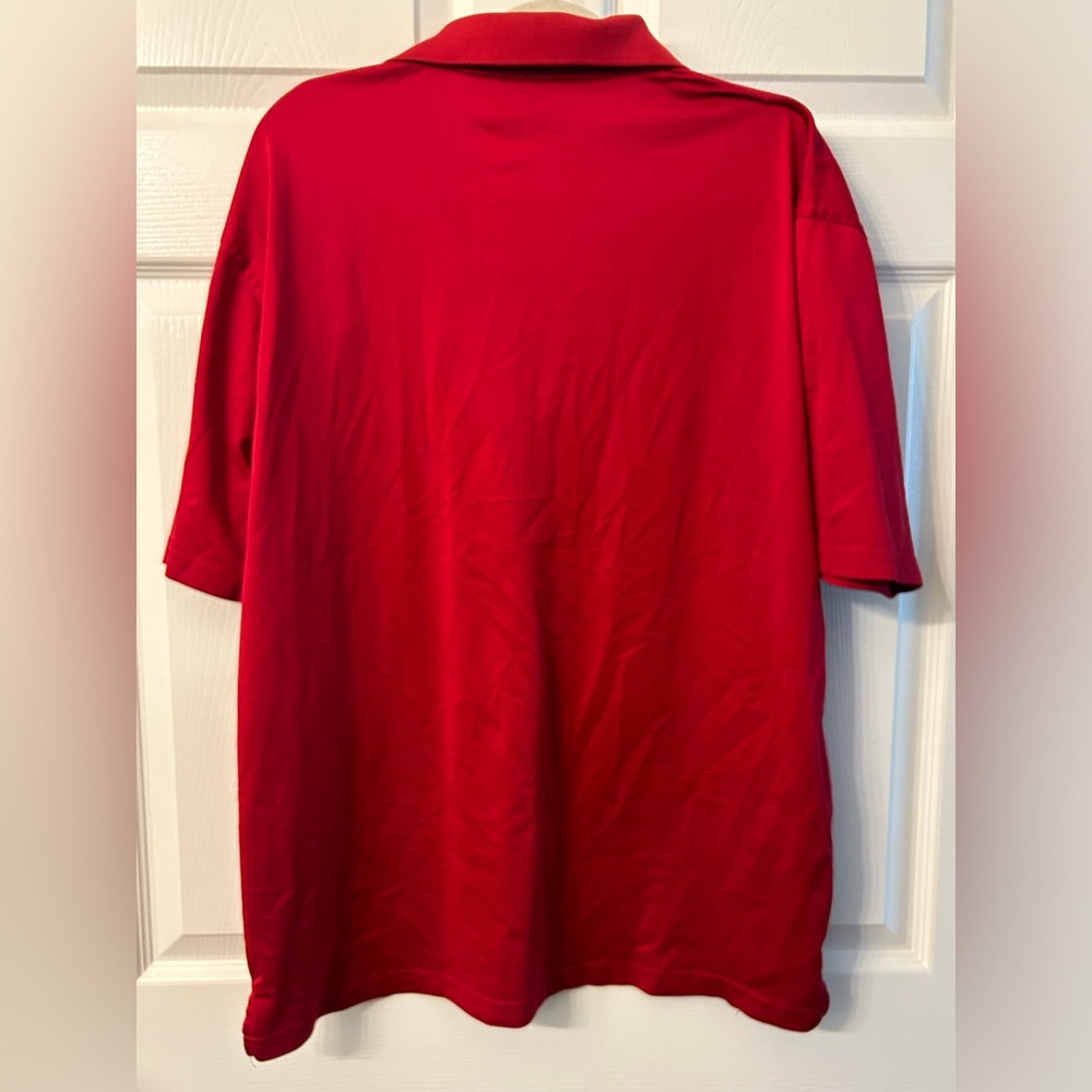 H-E-B• Large• Red - Picture 4 of 4